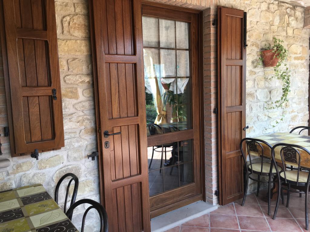 Appartamenti E Camere Il Poggio Di D'Angeli Lidia Auditore Dış mekan fotoğraf
