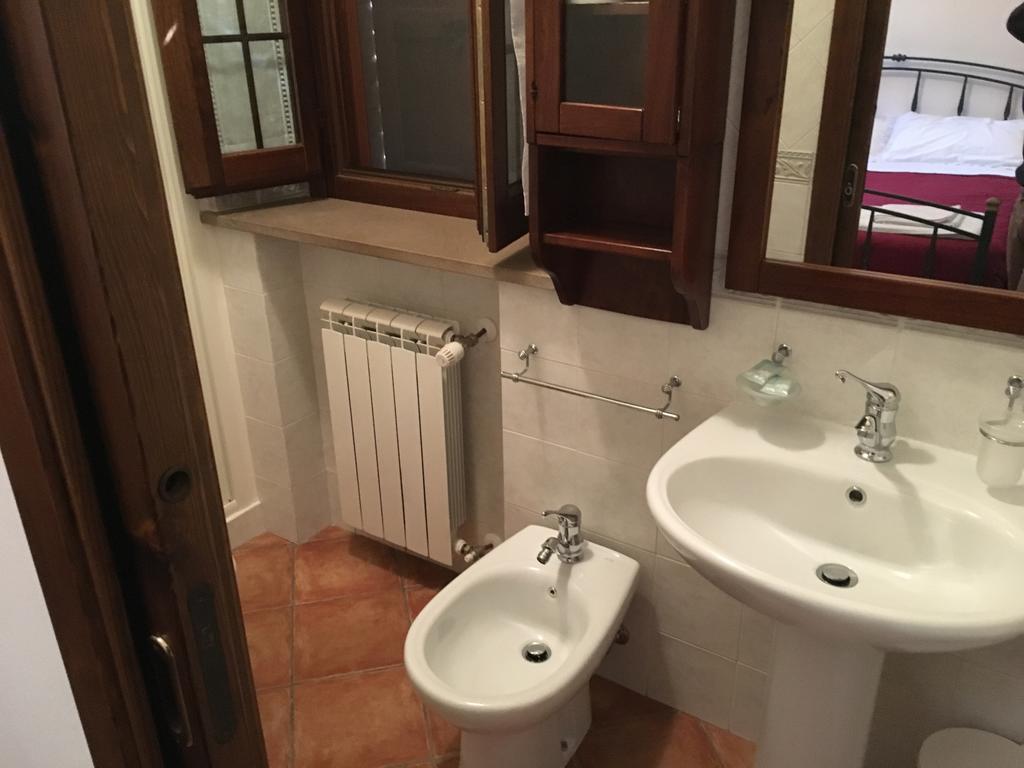 Appartamenti E Camere Il Poggio Di D'Angeli Lidia Auditore Dış mekan fotoğraf
