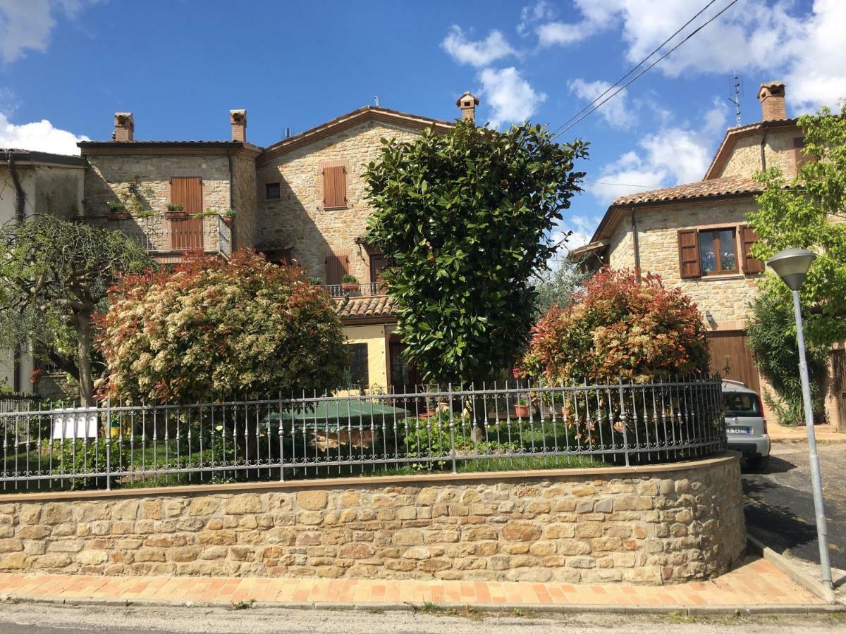 Appartamenti E Camere Il Poggio Di D'Angeli Lidia Auditore Dış mekan fotoğraf